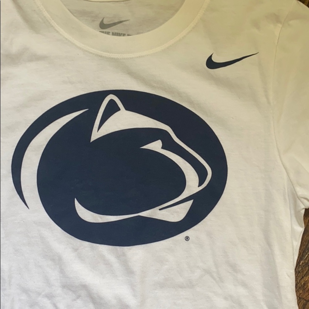 NIKE Penn State top - Picture 3 of 3